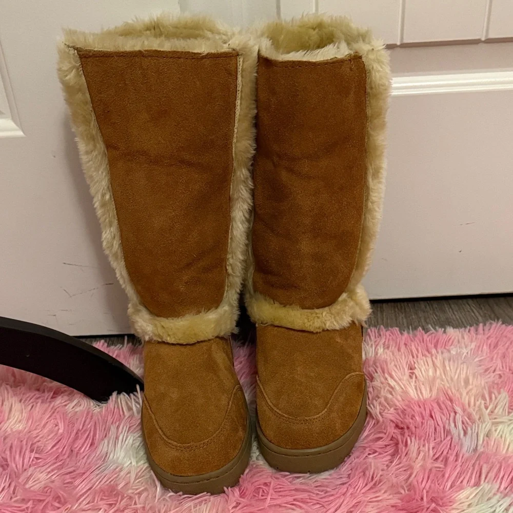 Style & Co. Tan Suede Winter Boots with Fur Trim. NWOT!